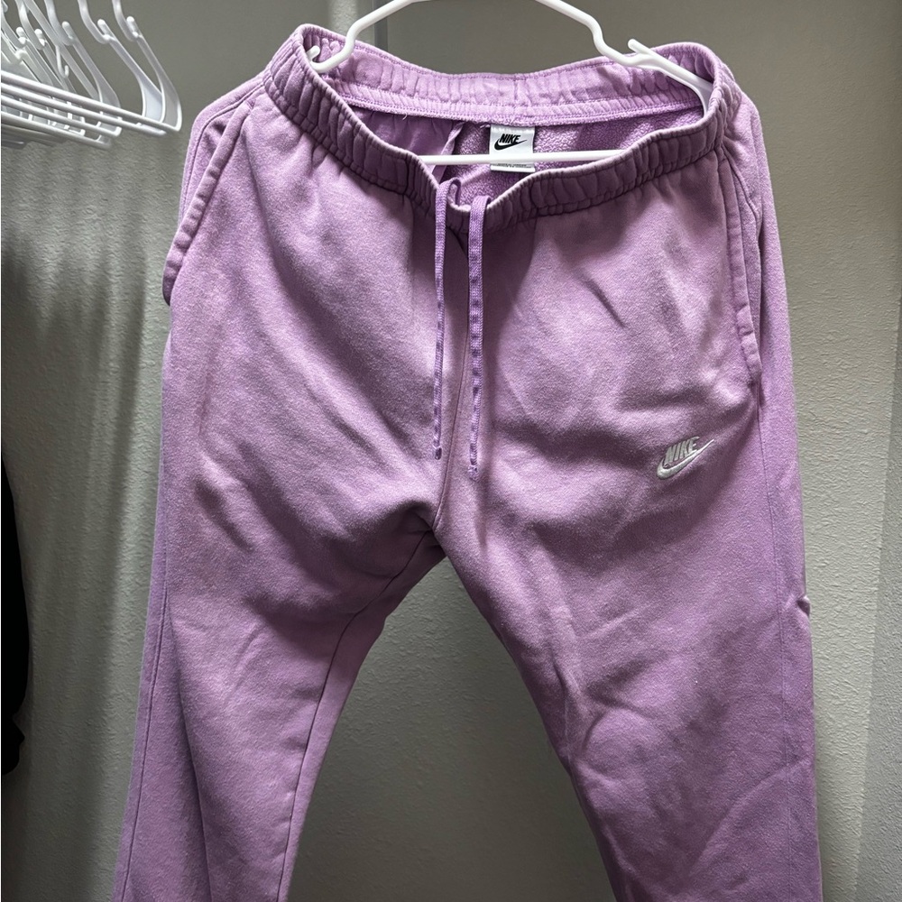 Men’s purple/pink Nike sweats